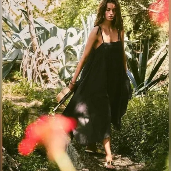 NWT J CREW Handkerchief midi dress in black - Picture 1 of 7